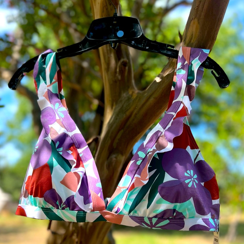 Time & Tru Floral Bikini Top